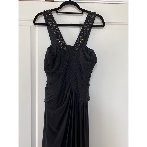 Tadashi SHOJI BLACK EMBELLISHED FORMAL EVENING GOWN.  NWT. SIZE M - Picture 5 of 7
